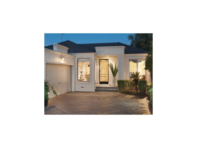 2/10 Henry Street, Balwyn VIC 3103