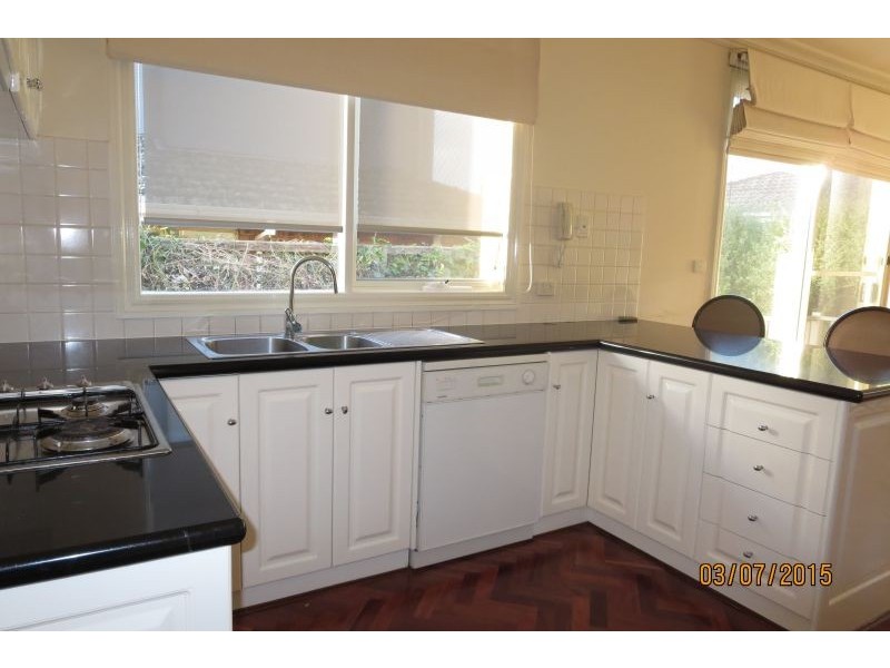 2/10 Henry Street, Balwyn VIC 3103