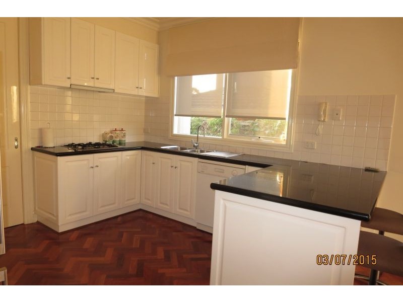 2/10 Henry Street, Balwyn VIC 3103