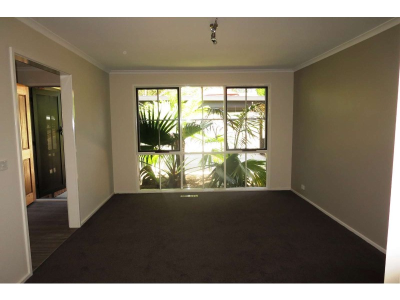 42 Jull Parade, Ringwood North VIC 3134