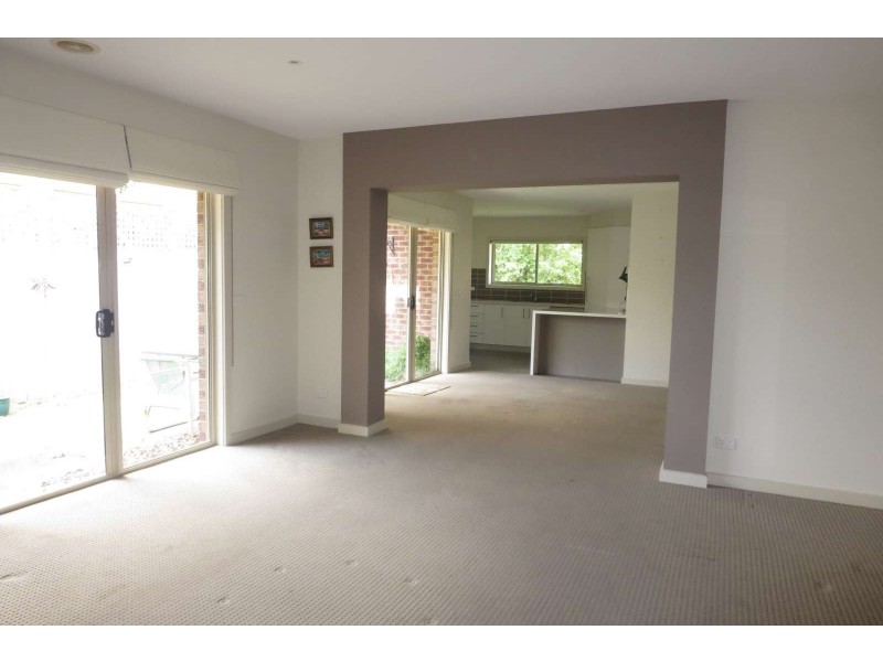 2/14 Saxton Street, Box Hill North VIC 3129