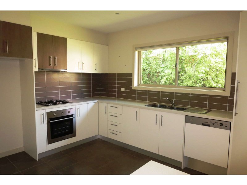 2/14 Saxton Street, Box Hill North VIC 3129