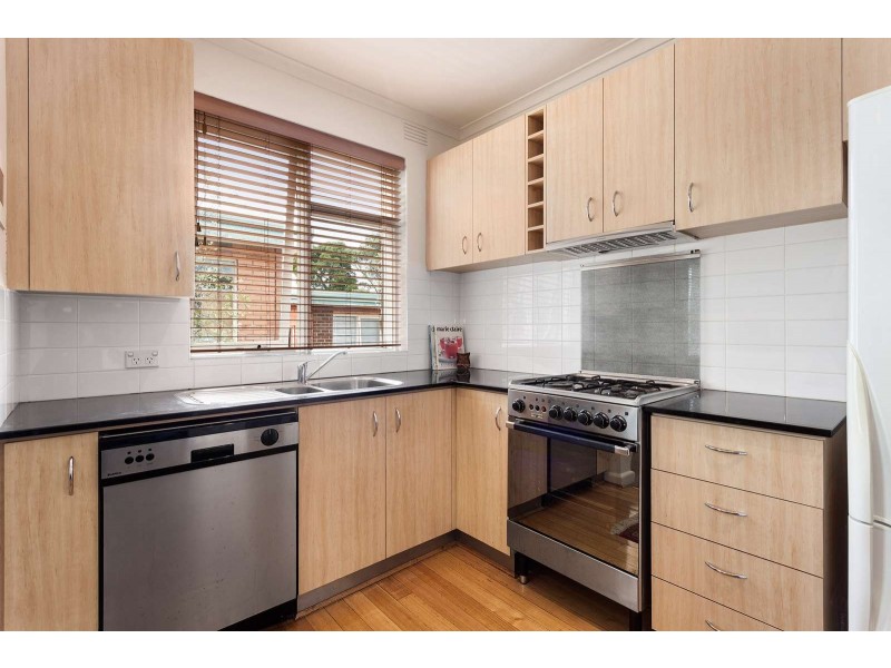 8/21 Elphin Gve, Hawthorn VIC 3122