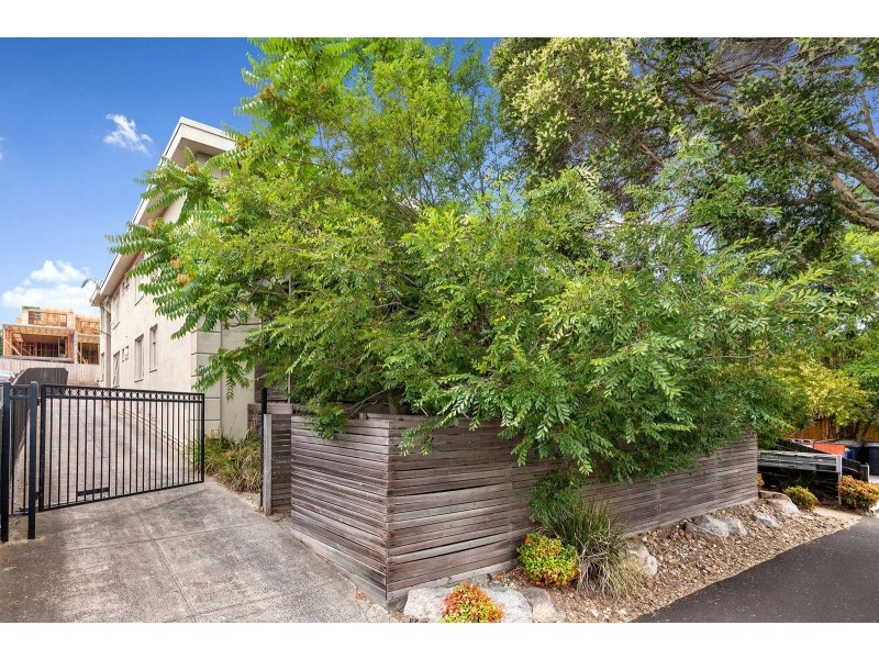 8/21 Elphin Gve, Hawthorn VIC 3122