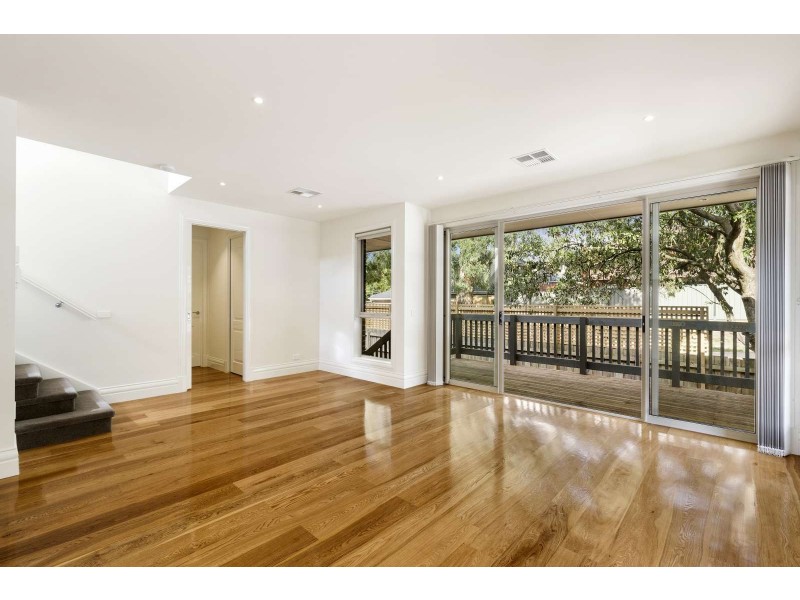 1/2 Tyrrell Avenue, Blackburn VIC 3130