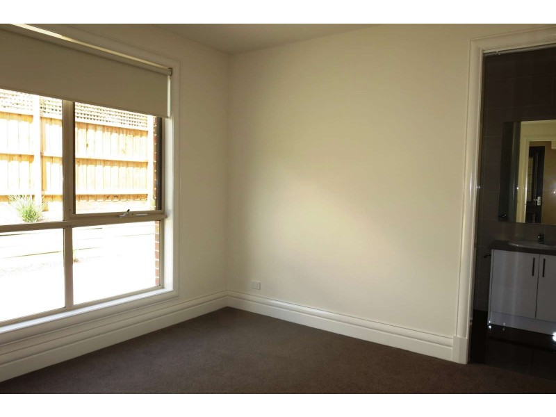 2/2 Tyrrell Avenue, Blackburn VIC 3130