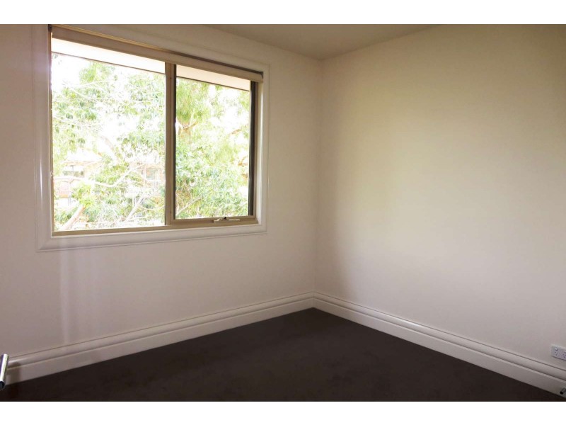 2/2 Tyrrell Avenue, Blackburn VIC 3130