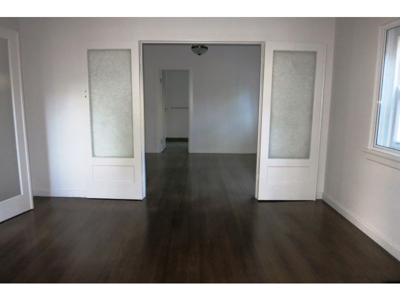 10A Smythe Ave, Mont Albert VIC 3127