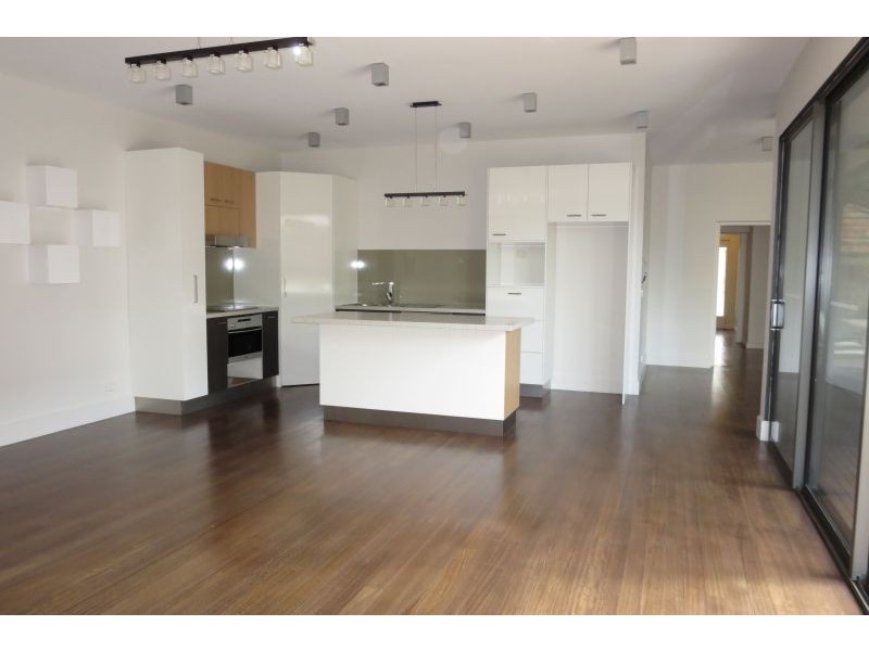 10A Smythe Ave, Mont Albert VIC 3127