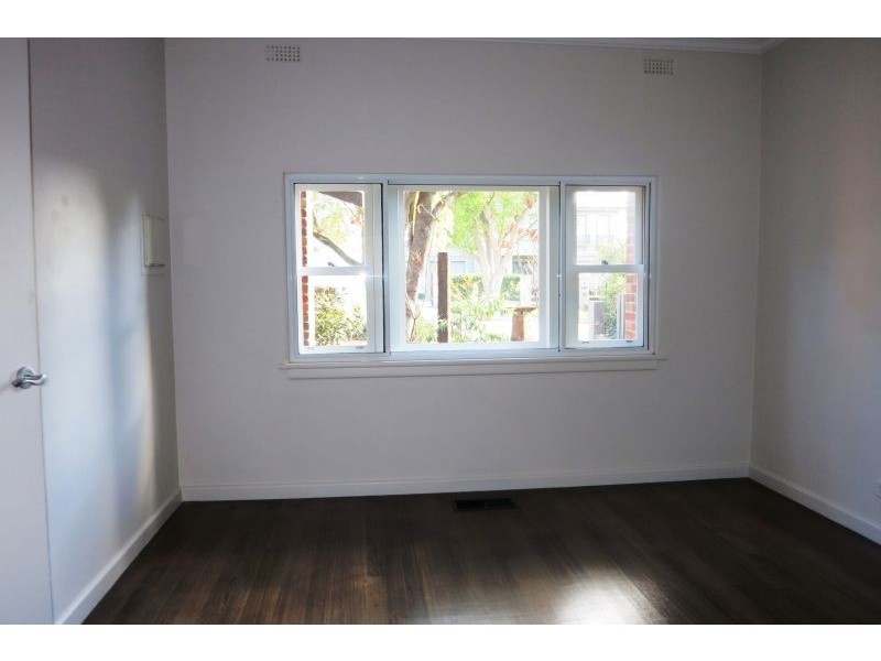 10A Smythe Ave, Mont Albert VIC 3127