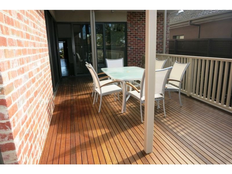 10A Smythe Ave, Mont Albert VIC 3127