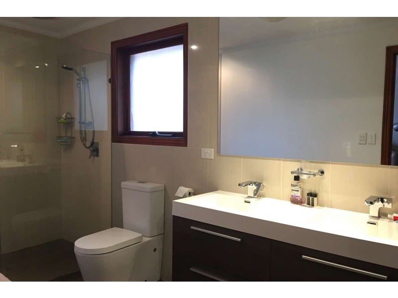 81 Leura Grove, Hawthorn East VIC 3123