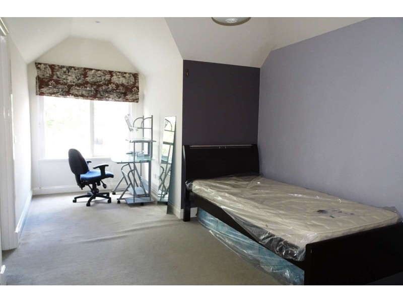 1 Chertsey Street, Surrey Hills VIC 3127