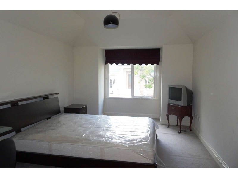 1 Chertsey Street, Surrey Hills VIC 3127