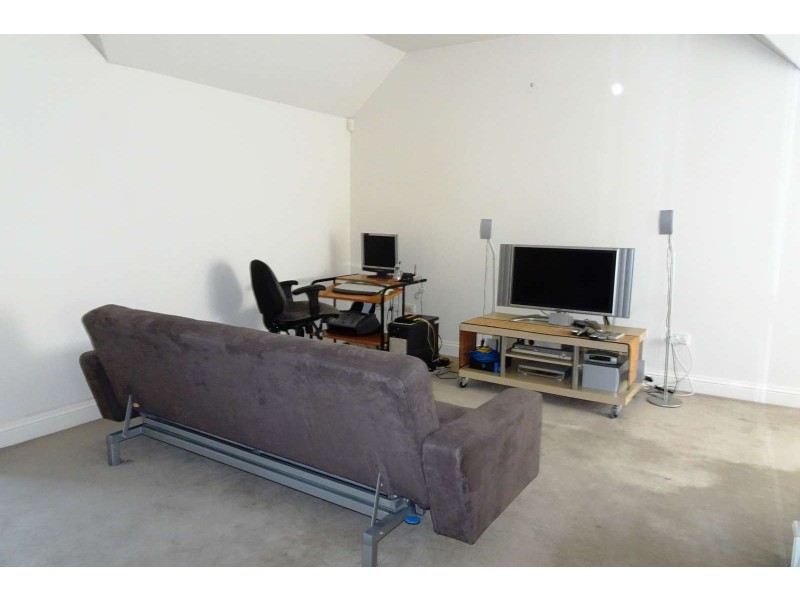 1 Chertsey Street, Surrey Hills VIC 3127