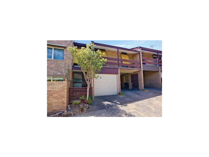 2/8 John St, Balwyn VIC 3103