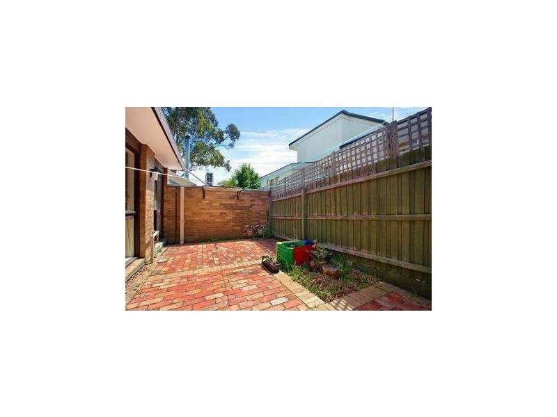 2/8 John St, Balwyn VIC 3103