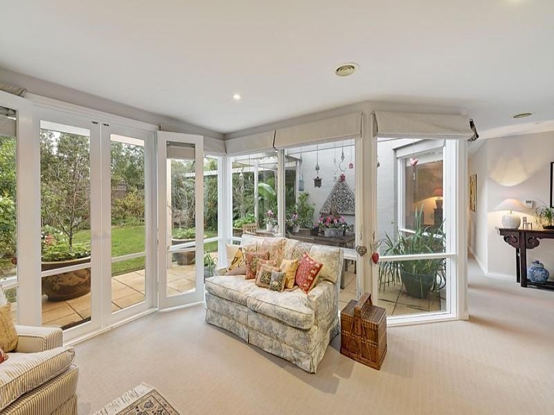 1 Flinders Ave, Canterbury VIC 3126