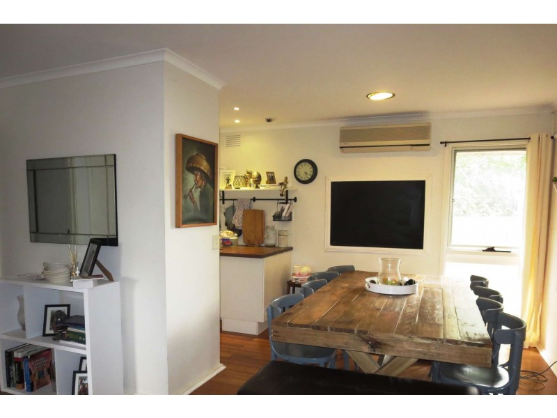 2/1 Cherryhinton Street, Box Hill VIC 3128