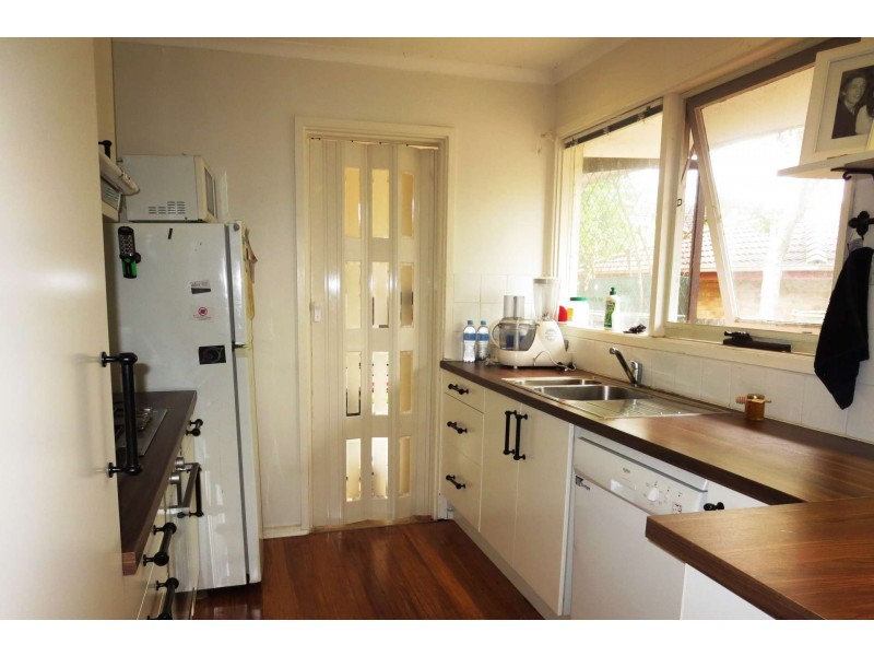 2/1 Cherryhinton Street, Box Hill VIC 3128