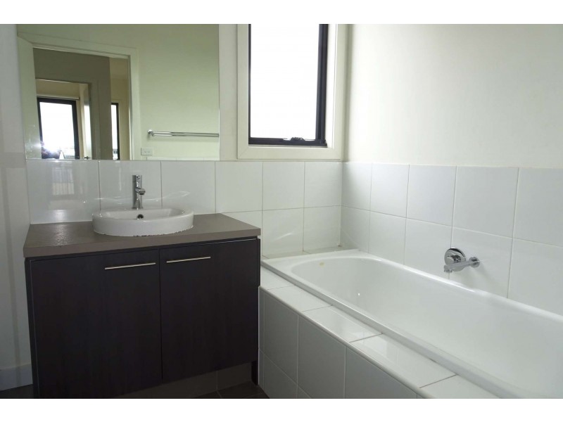 30 McDougall Drive, Footscray VIC 3011