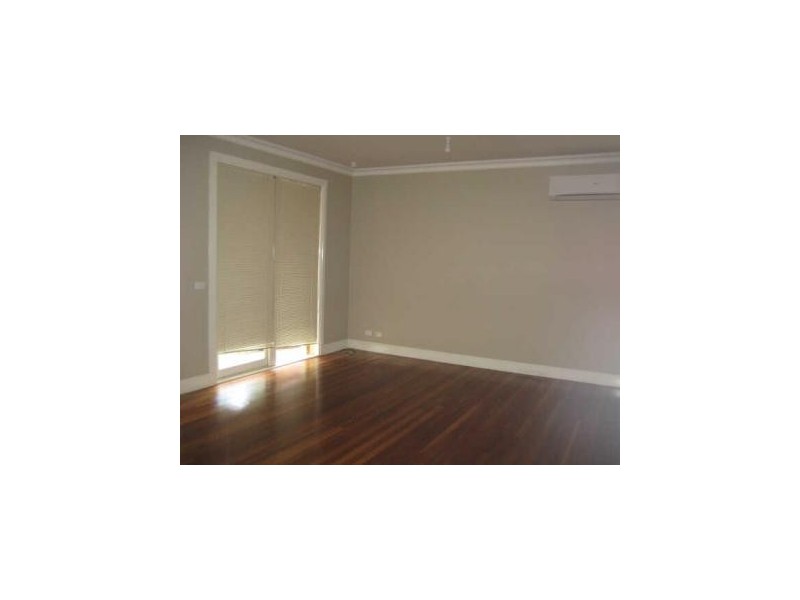 20 Victoria Crescent, Mont Albert VIC 3127