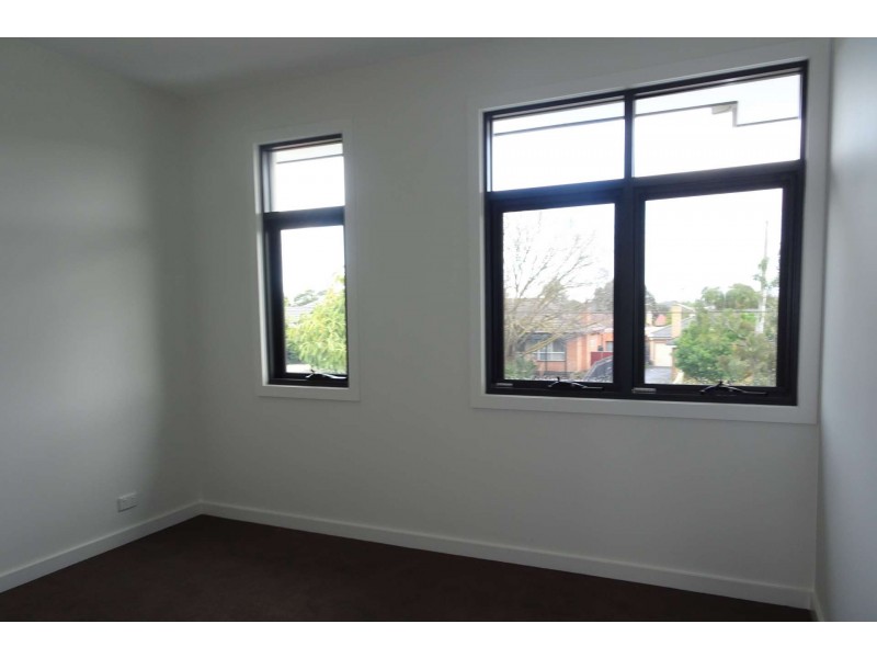 18 Taldra Street, Box Hill North VIC 3129