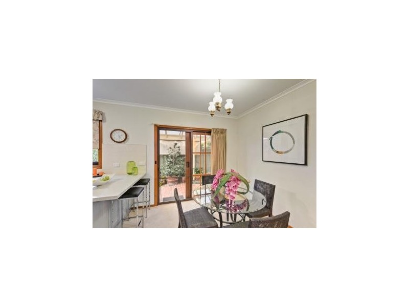2/52 Nungerner Street, Balwyn VIC 3103