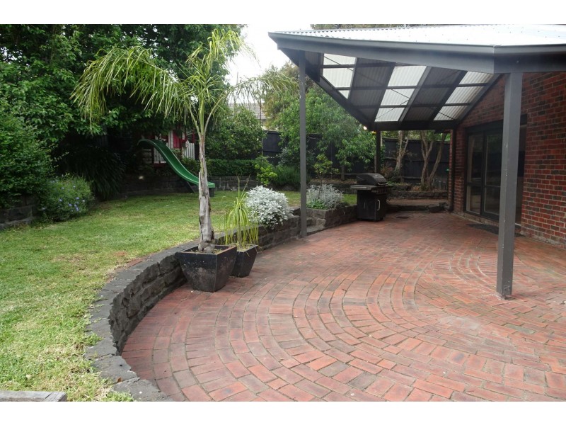 19 Casinia Road, Templestowe Lower VIC 3107