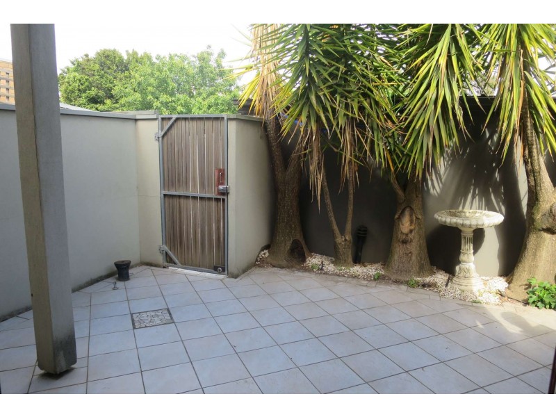 2/14 Launder Street, Hawthorn VIC 3122