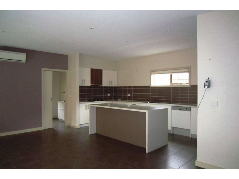 1/14 Saxton Street, Box Hill North VIC 3129