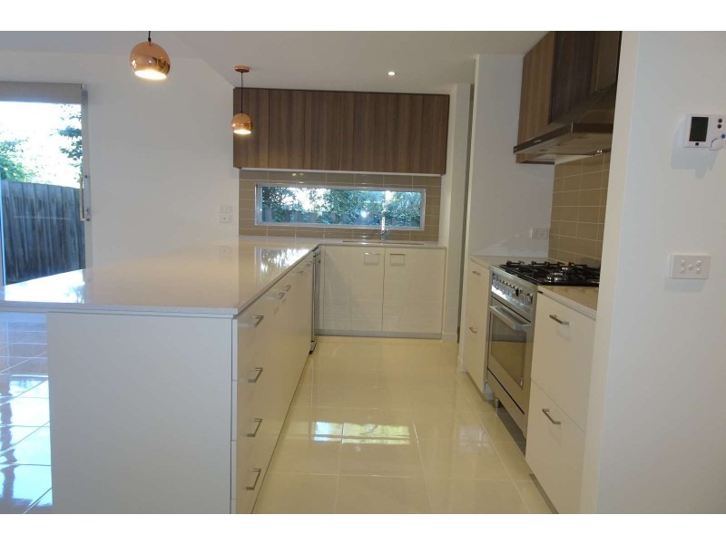 4A Olympiad Crescent, Box Hill North VIC 3129