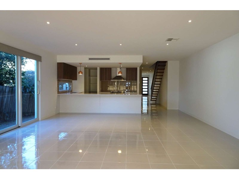 4A Olympiad Crescent, Box Hill North VIC 3129