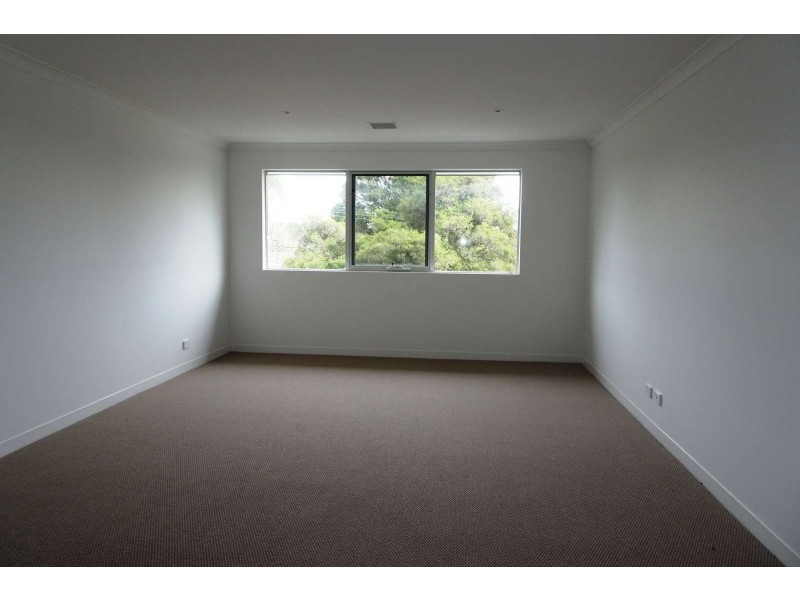 4A Olympiad Crescent, Box Hill North VIC 3129