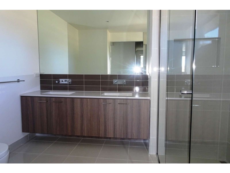 4A Olympiad Crescent, Box Hill North VIC 3129