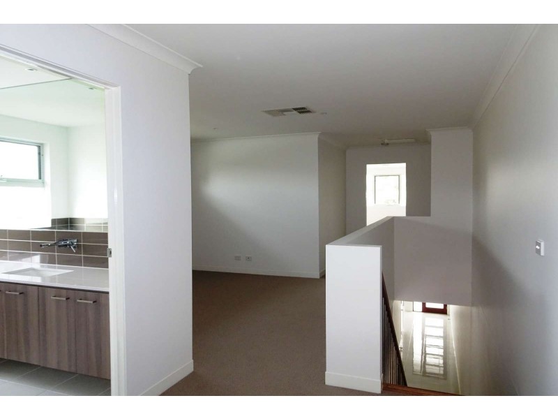 4A Olympiad Crescent, Box Hill North VIC 3129