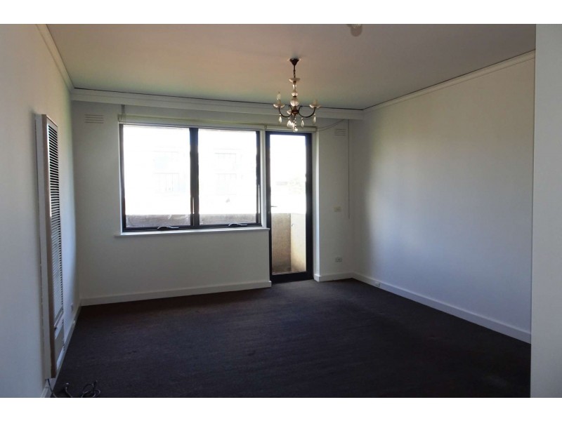 8/23 Derby Street, Kew VIC 3101