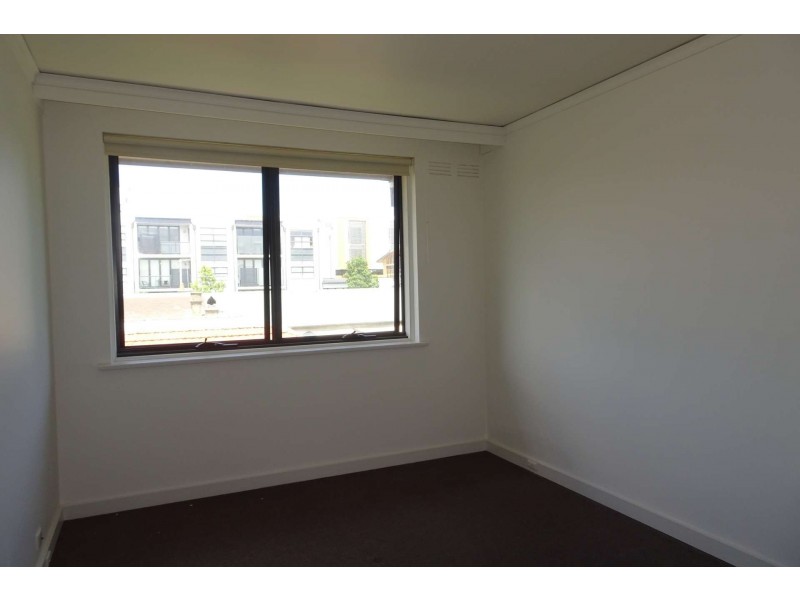 8/23 Derby Street, Kew VIC 3101