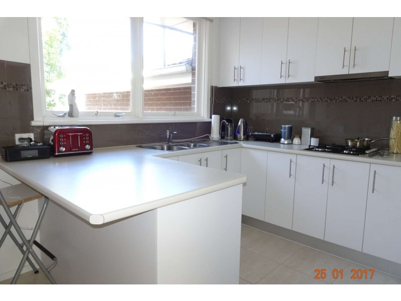 2/3 Byron Street, Canterbury VIC 3126