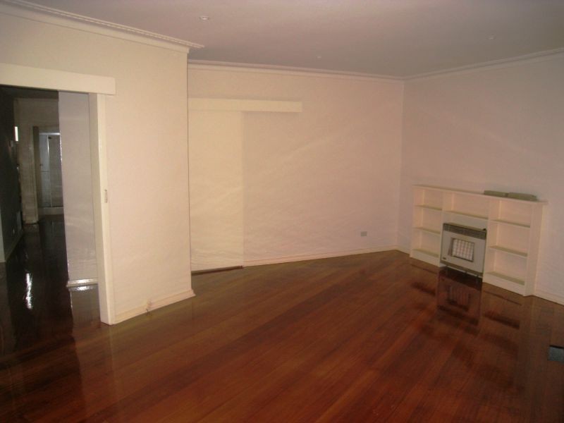 2/3 Byron Street, Canterbury VIC 3126