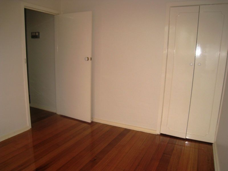 2/3 Byron Street, Canterbury VIC 3126