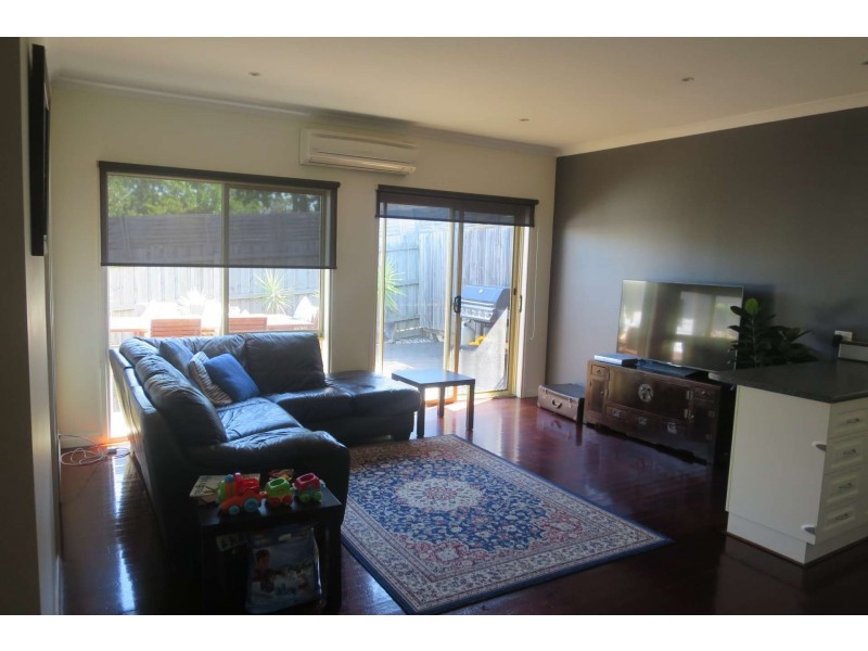 2/4 Paton Crescent, Boronia VIC 3155