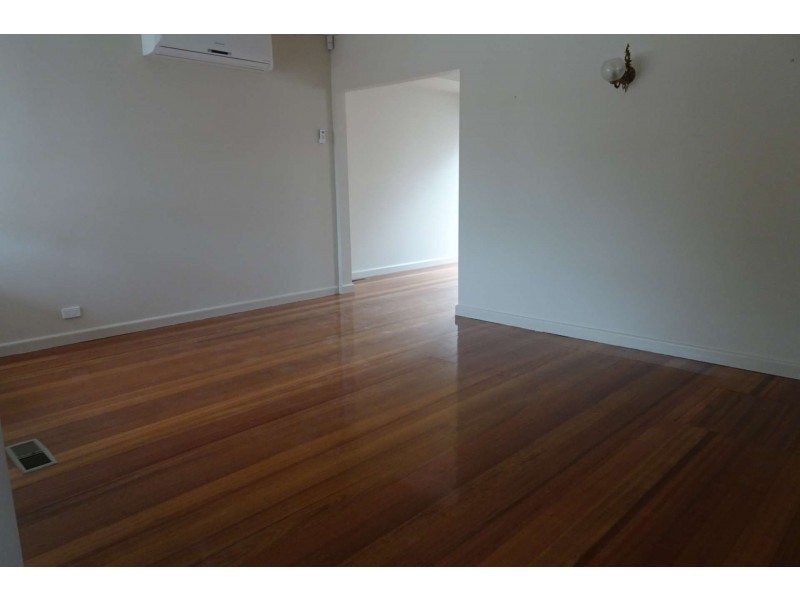 1/11 Rishon Avenue, Blackburn South VIC 3130
