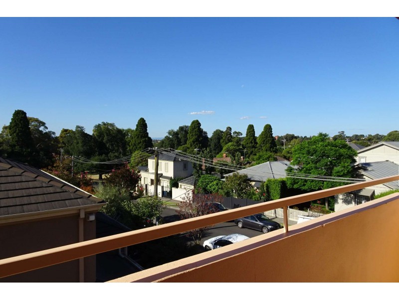 9/8-10 James Avenue, Kew VIC 3101