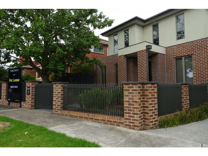 1/4 Loraine Avenue, Box Hill North VIC 3129