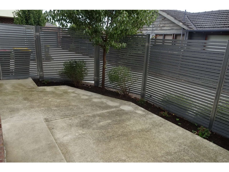 1/4 Loraine Avenue, Box Hill North VIC 3129