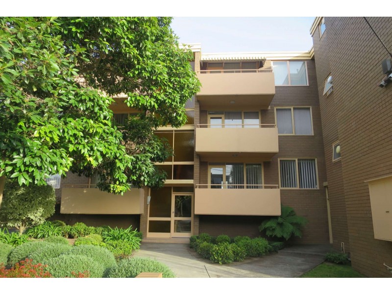 1/8-10 James Avenue, Kew VIC 3101