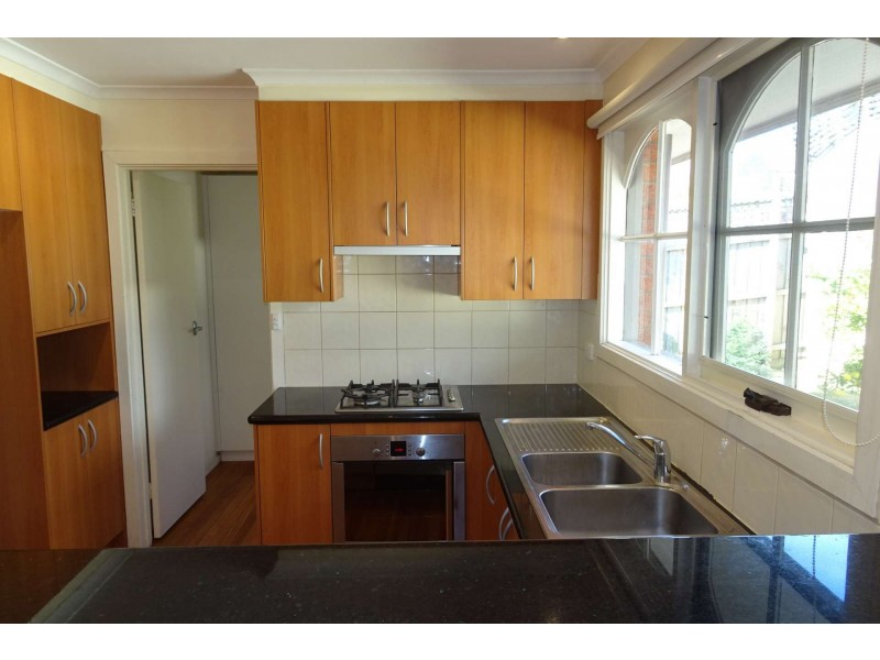 2/22 John St, Balwyn VIC 3103
