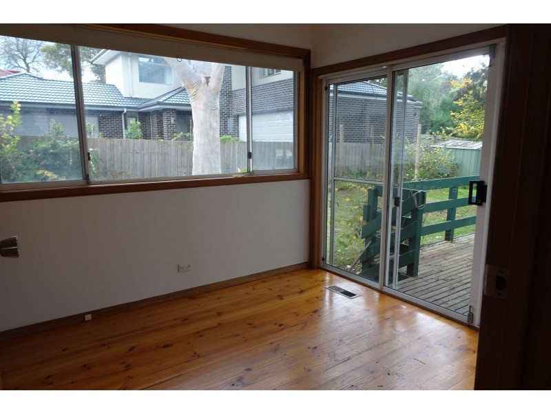 32 Kirstina Road, Glen Waverley VIC 3150