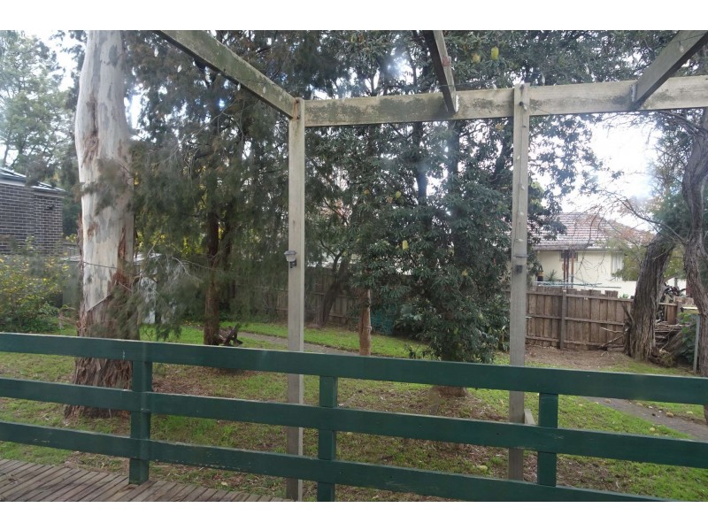 32 Kirstina Road, Glen Waverley VIC 3150